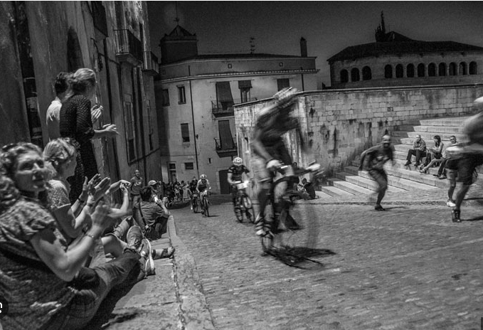 Ciclistes prime a Girona